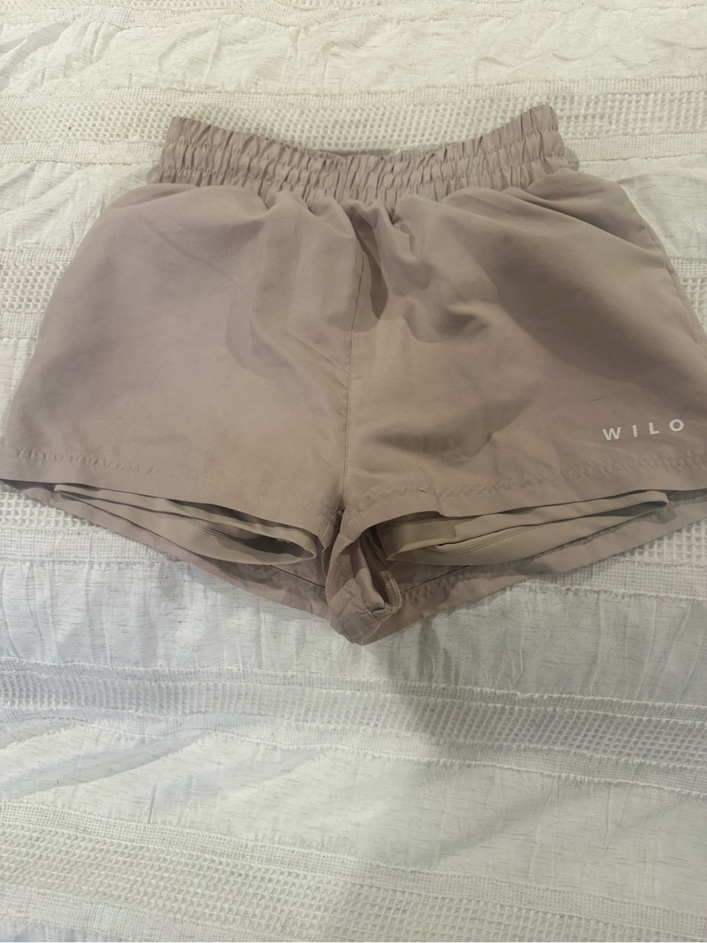 WILLO Athletic Shorts with biker shorts liner — Light Taupe
